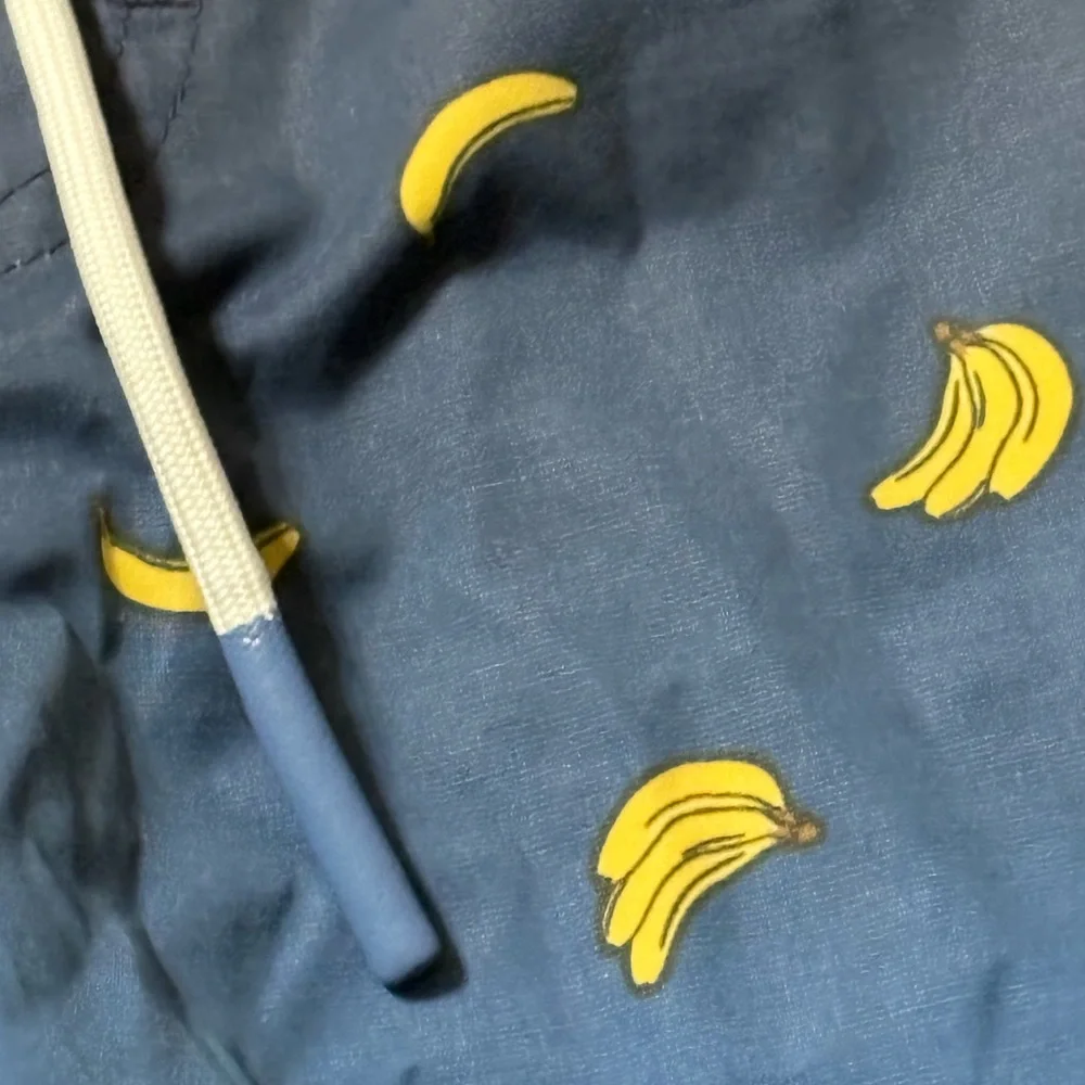 American Eagle Board Shorts Men’s Medium‎ Blue with Banana print drawstring